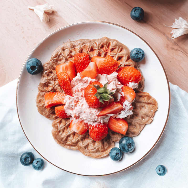 Waffel-Rezept Rezept vegane Waffel mit Erdbeeren