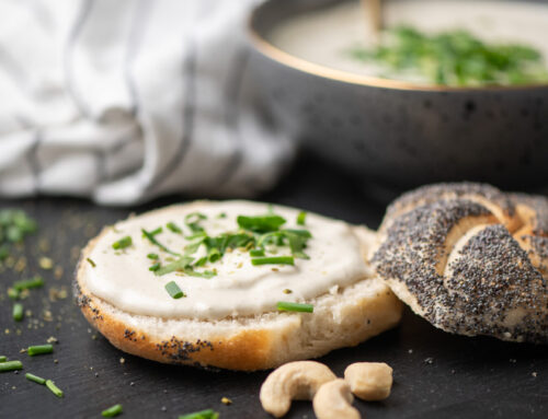 Veganer Frischkäse mit Cashew und Kräutern
